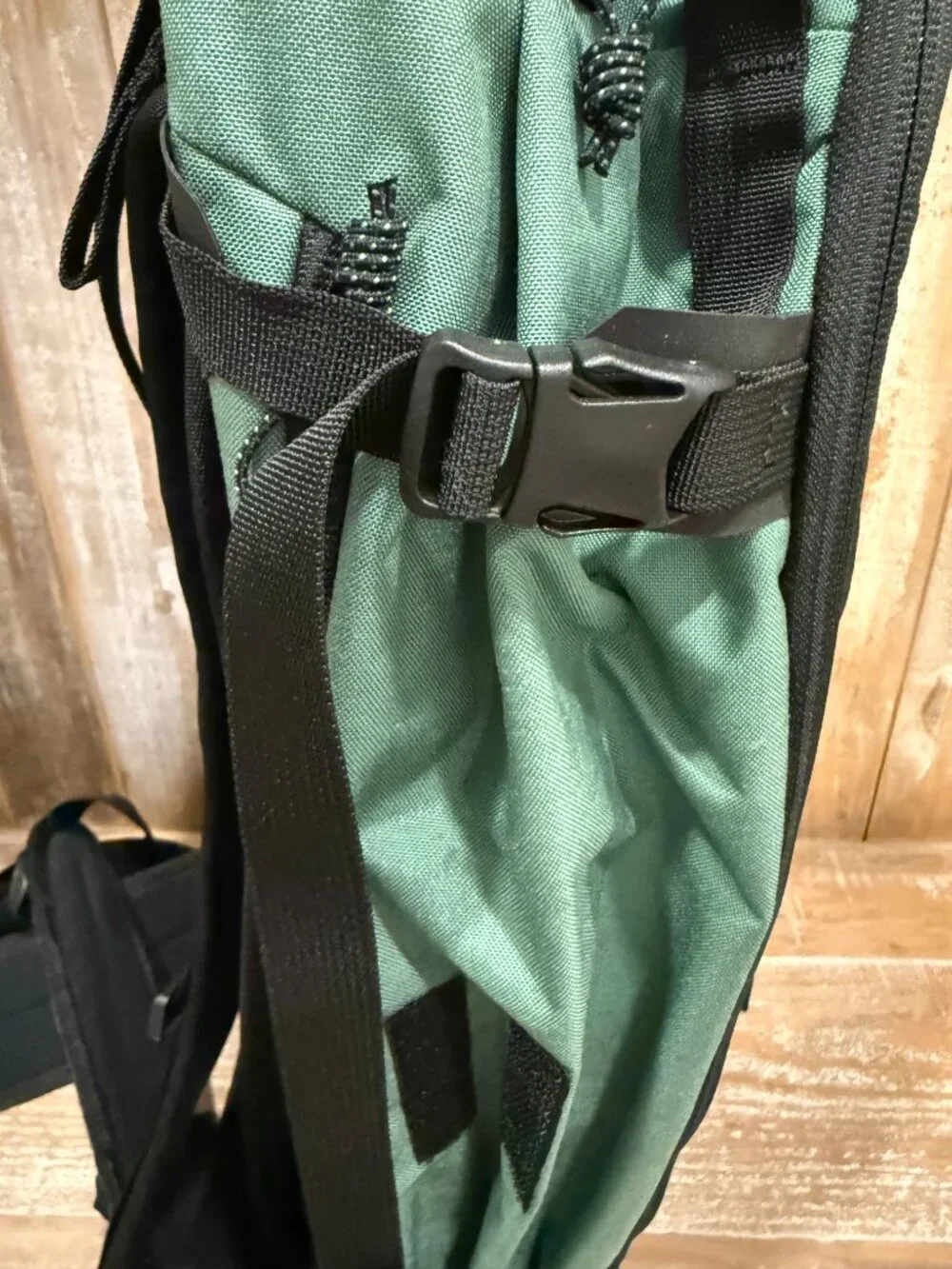 Mountain Hardwear Powabunga 32L Backpack Unisex Outdoor Gorpcore Green NWT